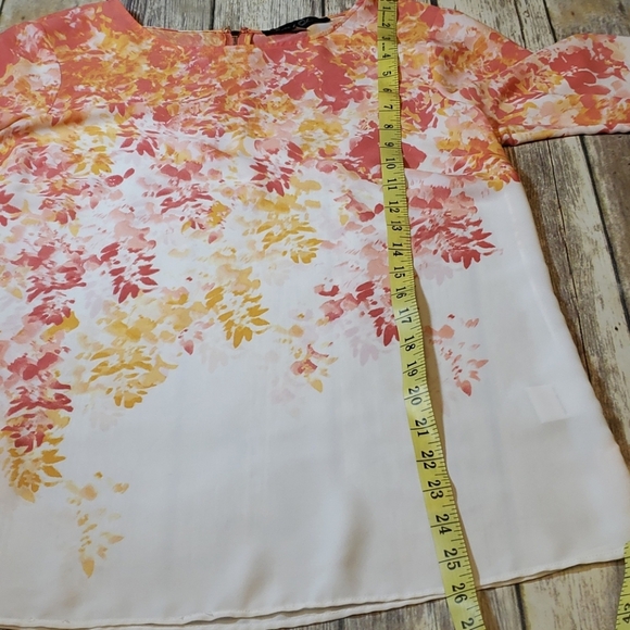 Rose & Olive Floral Blouse - Picture 6 of 9